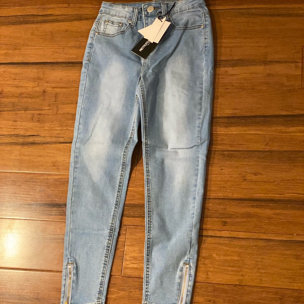 Jeans! - Picture 3 of 4